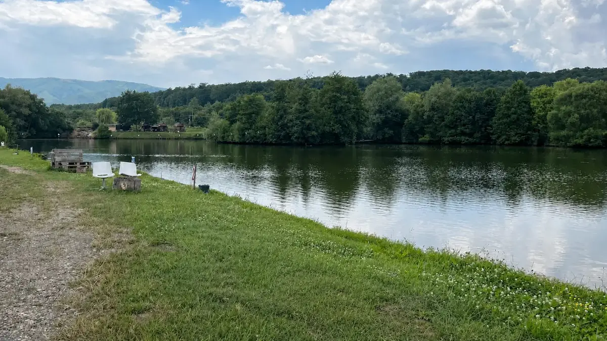 Lacul 3 Tocile