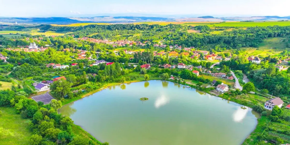 Lacul de agrement Stremț